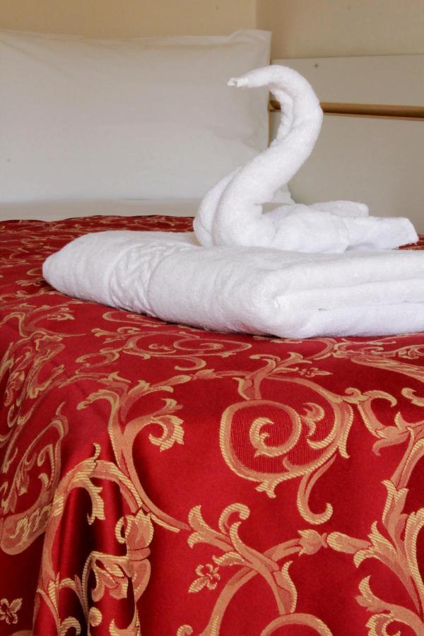 Hotel Clara Riccione Esterno foto