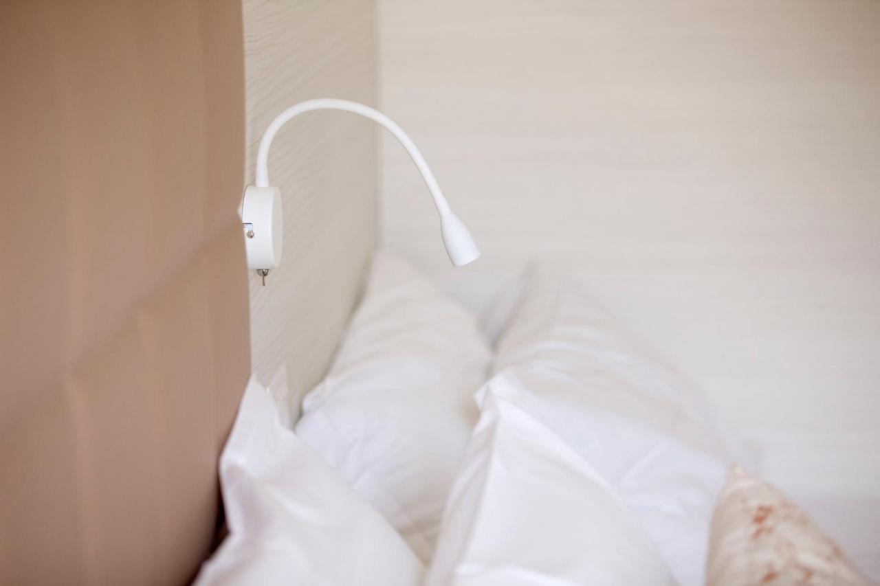 Hotel Clara Riccione Esterno foto